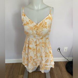 Magnificent floral camisole 🌼